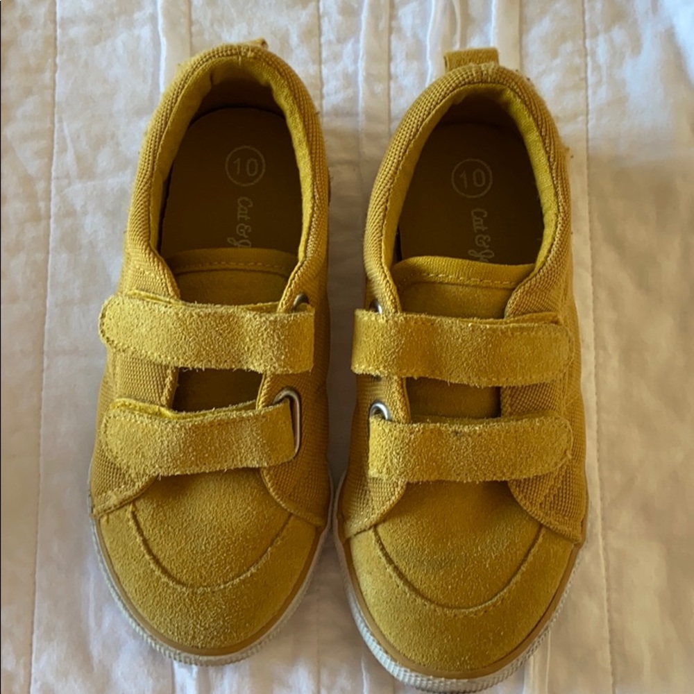 Mustard shoes